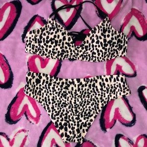 Leopard Print Swimsuit!